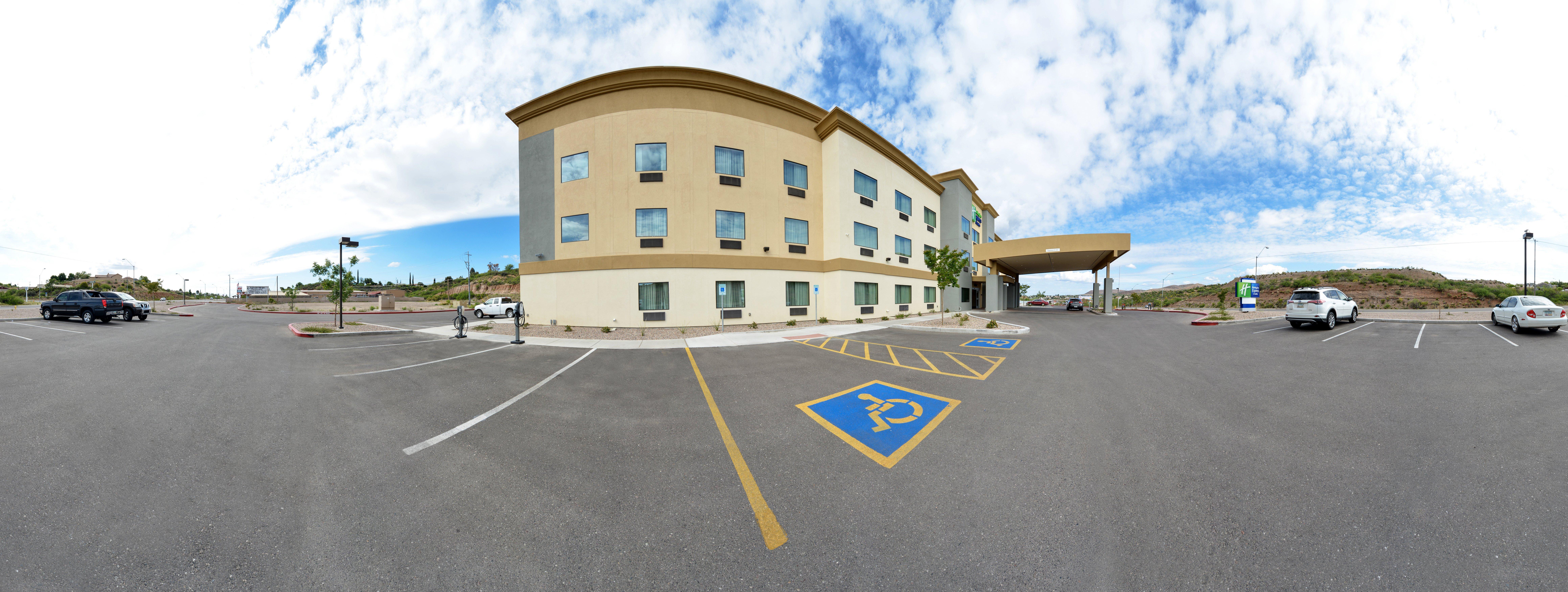 Holiday Inn Express & Suites Globe By Ihg Exterior photo